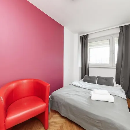 Chmielna Street 35 In The Center Apartment Warschau