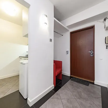 Chmielna Street 35 In The Center * Varsovia